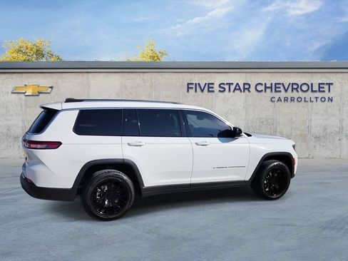 Used 2023 Jeep Grand Cherokee L Laredo RWD image 9
