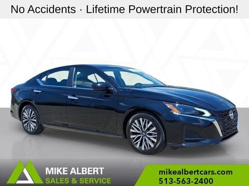 Used 2023 Nissan Altima 2.5 SV FWD image 1