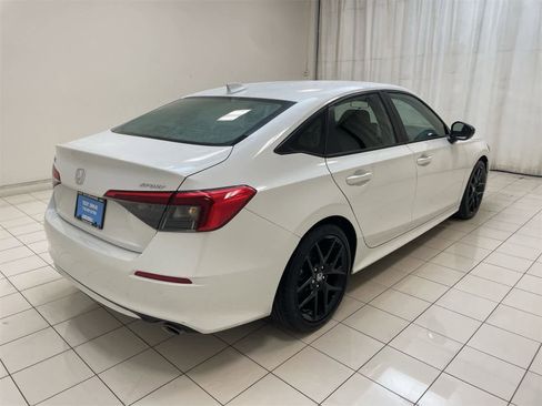 Used 2024 Honda Civic Sport image 25