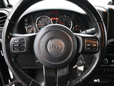 Used 2018 Jeep Wrangler Unlimited Sport S image 11