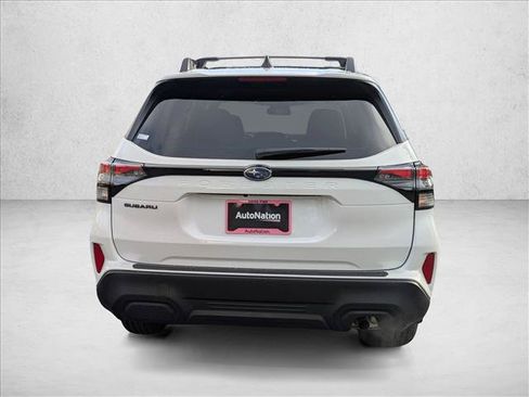 Used 2026 Subaru Forester Premium AWD/4WD image 7