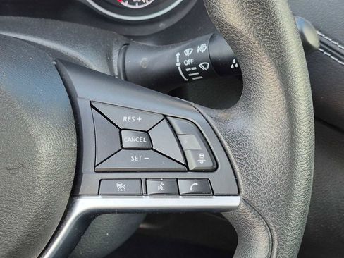 Used 2025 Nissan Sentra SV FWD image 26