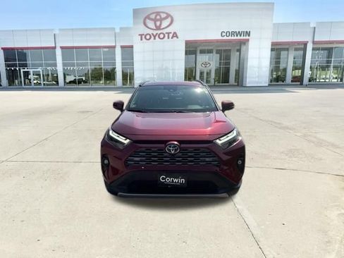 Used 2022 Toyota RAV4 Limited AWD/4WD image 9