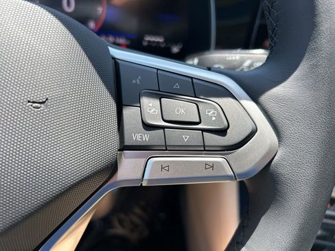 New 2026 Volkswagen Jetta SE FWD image 28