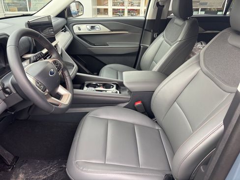 New 2026 Ford Explorer Active w/ Active Comfort Package image 13