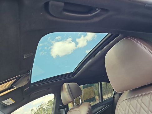 Used 2019 BMW M550i xDrive w/ Premium Package image 30