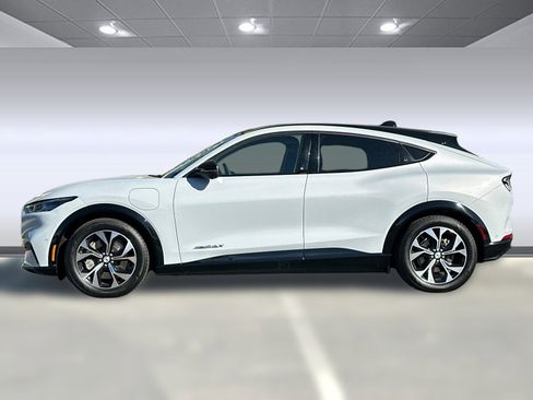 Used 2021 Ford Mustang Mach-E Premium image 2