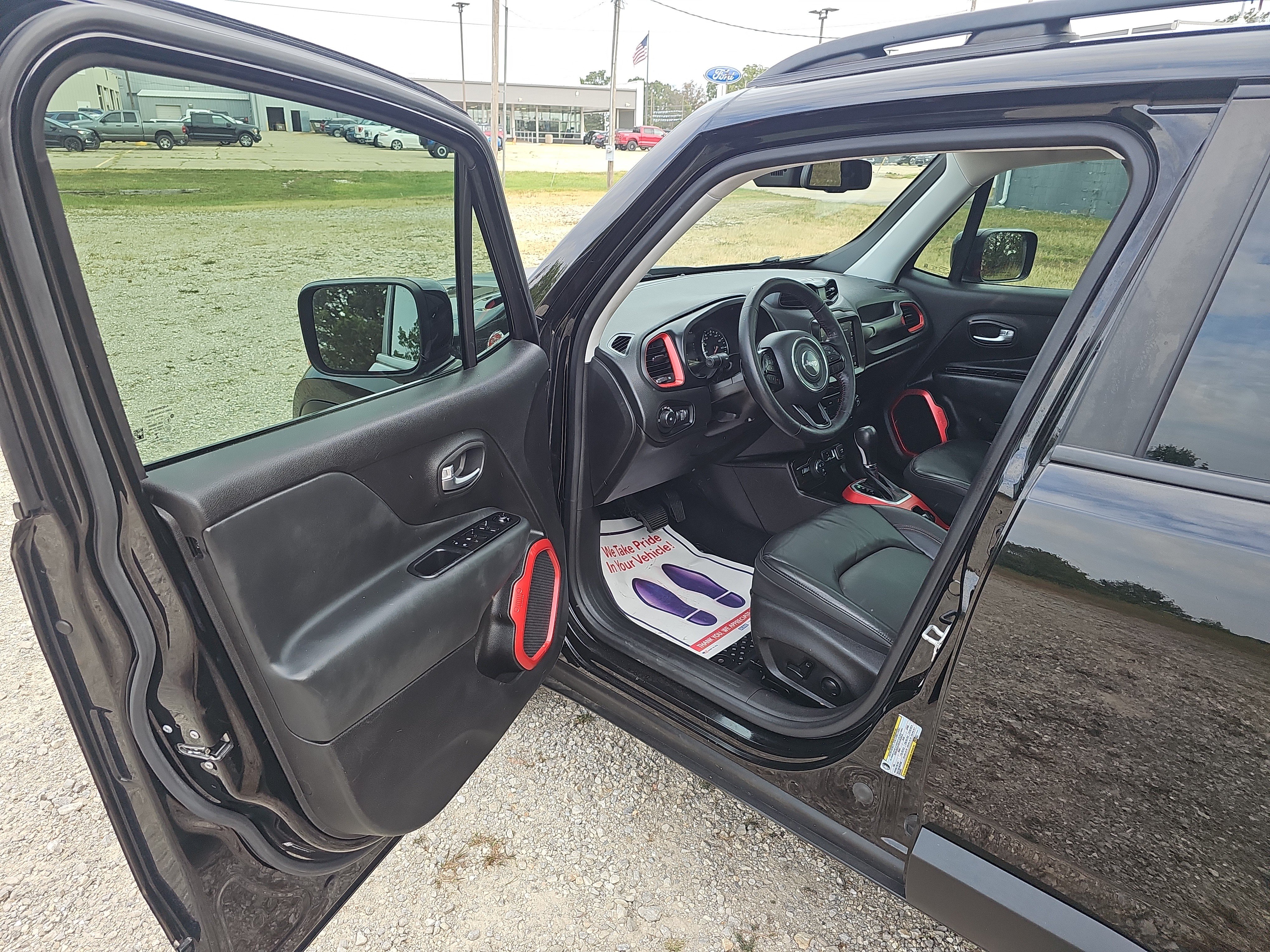 Used 2022 Jeep Renegade Trailhawk w/ Sun/Sound Group AWD/4WD image 20