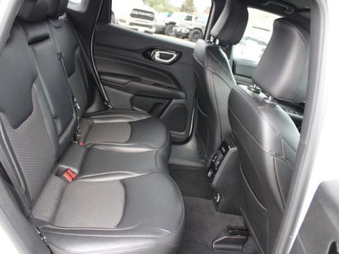 Used 2024 Jeep Compass Latitude w/ Altitude Special Edition image 27