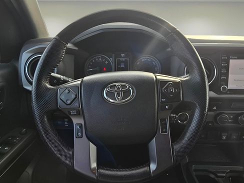 Used 2021 Toyota Tacoma TRD Off-Road image 27