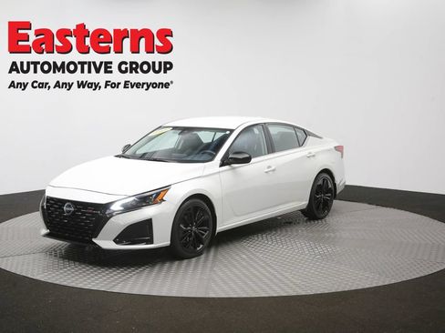 Used 2023 Nissan Altima 2.5 SR FWD image 55