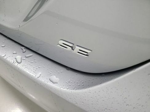 Used 2024 Toyota Camry SE FWD image 12