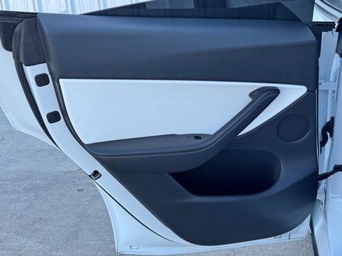 Used 2021 Tesla Model Y Performance image 44