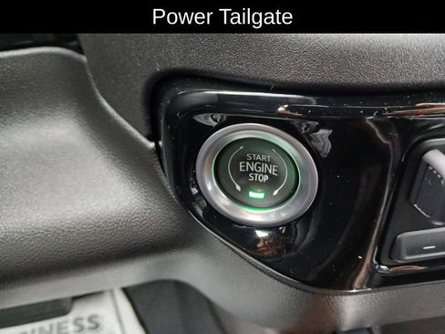 Certified 2022 Chevrolet Silverado 1500 High Country w/ Technology Package image 27