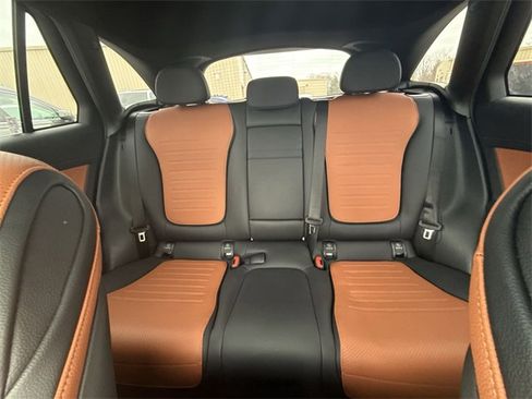 Used 2024 Mercedes-Benz GLC 300 4MATIC image 22