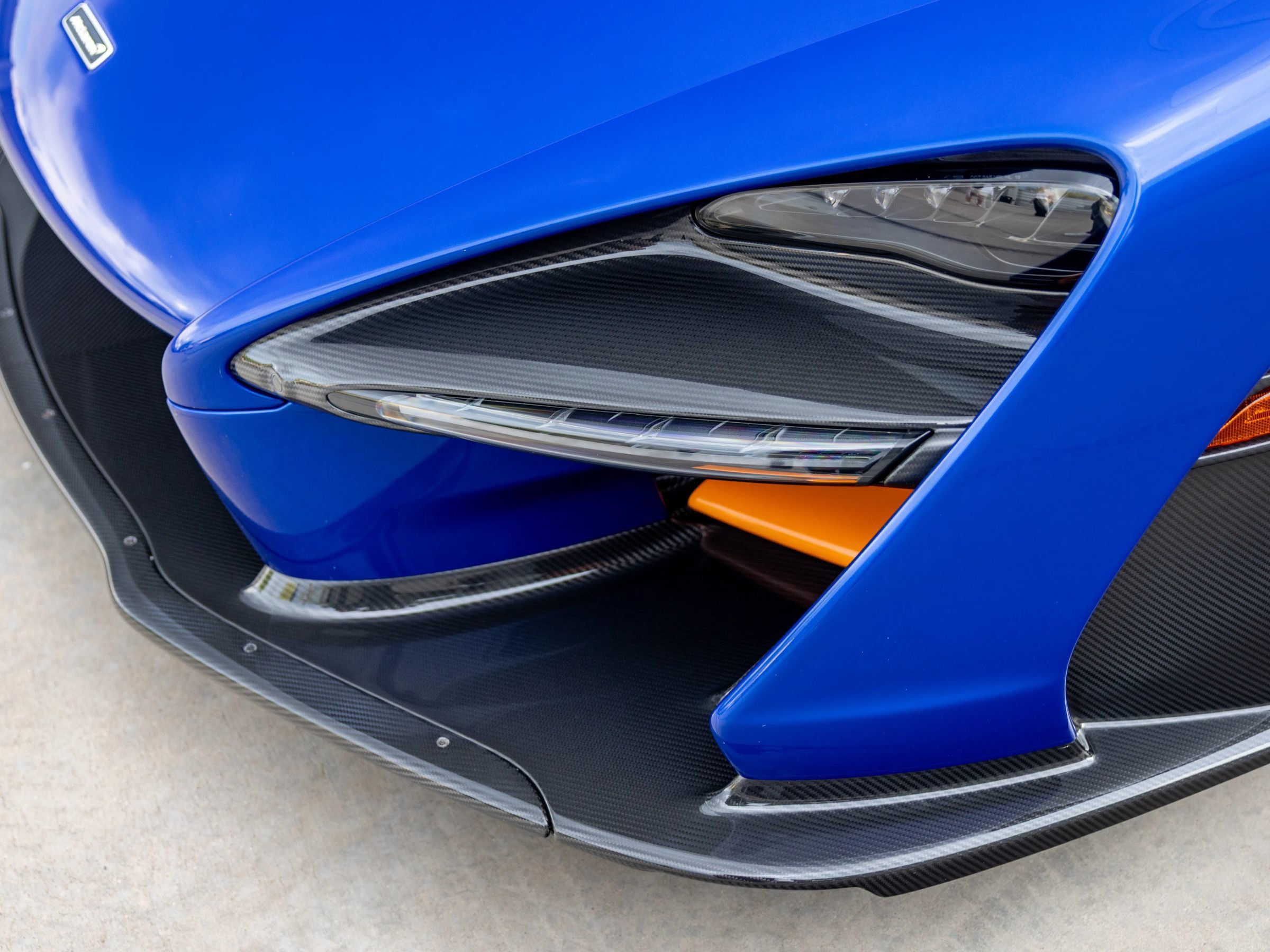 Used 2019 McLaren Senna RWD image 33