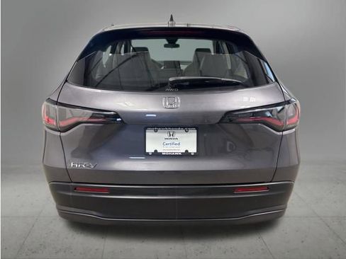 Certified 2024 Honda HR-V LX image 5