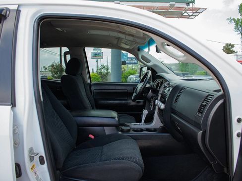 Used 2010 Toyota Tundra 4x4 Double Cab image 36