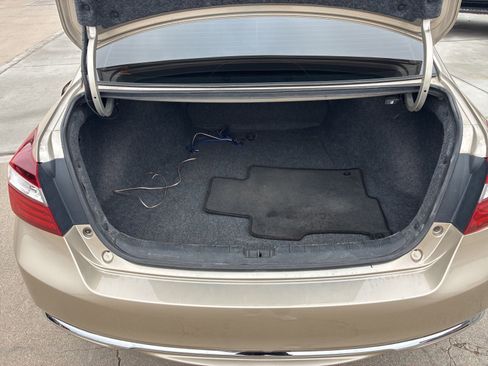 Used 2017 Honda Accord LX image 5