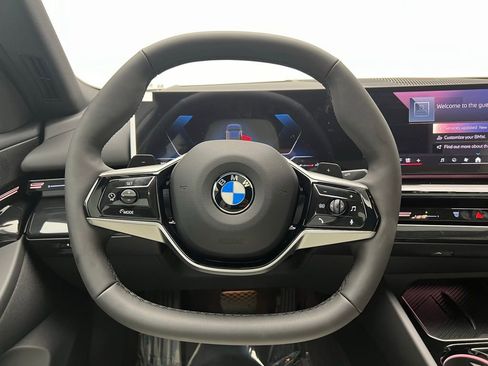 Used 2026 BMW 530i xDrive 530i xDrive w/ Premium Package image 16