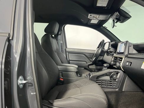 Used 2025 Toyota Tacoma SR image 20