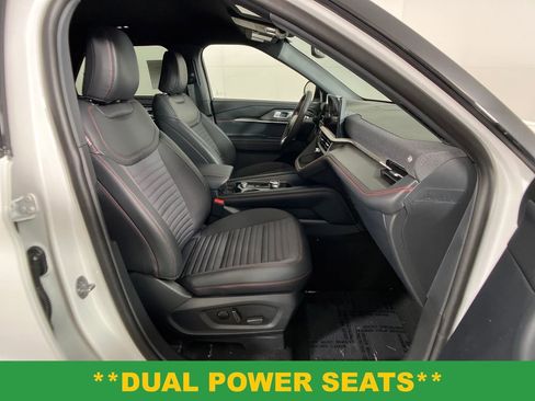 New 2026 Ford Explorer ST-Line w/ ST-Line Street Pack image 5