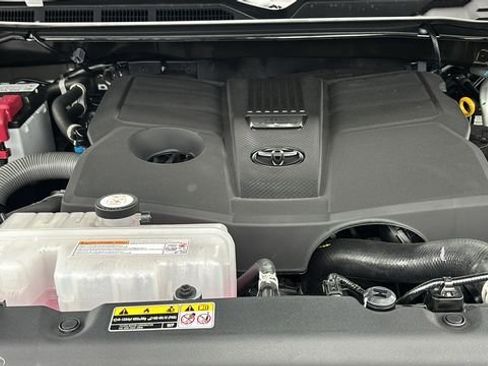 New 2026 Toyota Tundra Limited AWD/4WD image 36
