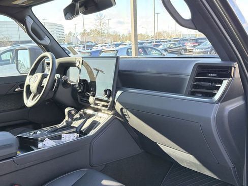 Used 2025 Lexus GX 550 550 Overtrail+ image 27