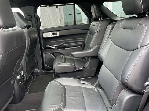 Used 2022 Ford Explorer ST w/ Equipment Group 401A image 11
