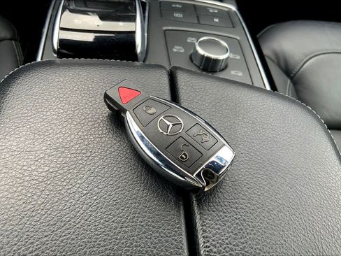 Used 2017 Mercedes-Benz GLS 450 GLS 450 image 16