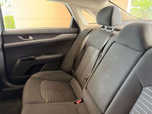 Used 2025 Kia K5 LXS image 33