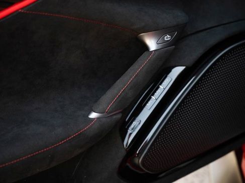 Certified 2025 Ferrari Roma Spider image 30