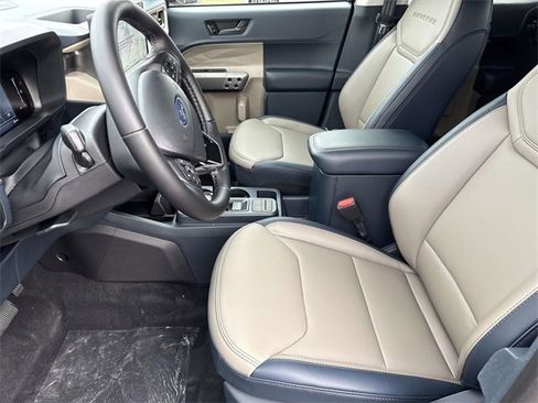 New 2026 Ford Maverick Lariat image 18