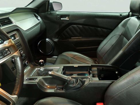 Used 2012 Ford Mustang GT Premium w/ Brembo Brake Pkg RWD image 22