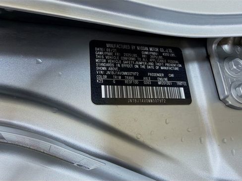 Used 2021 Nissan Rogue Sport S image 32