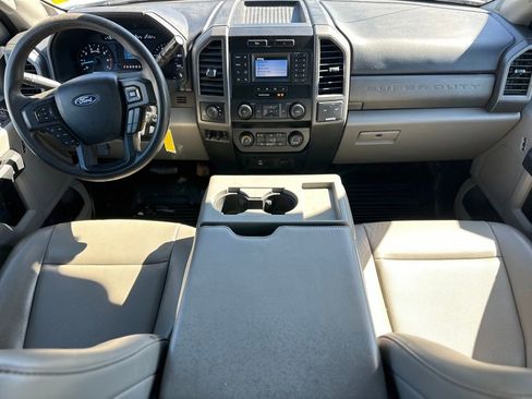 Used 2020 Ford F250 XL w/ Power Equipment Group image 3