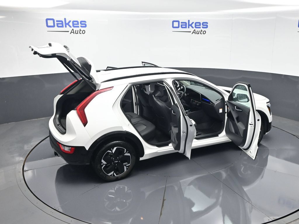 Certified 2024 Kia Niro Wind w/ Wind Preserve Package FWD image 59