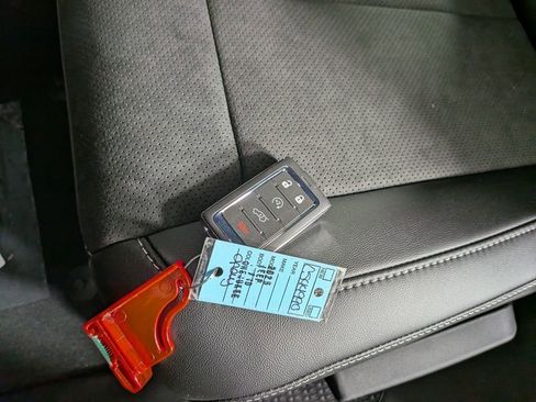 New 2025 Jeep Grand Cherokee L Altitude image 34