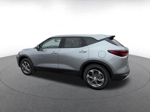 Used 2025 Chevrolet Blazer LT image 10