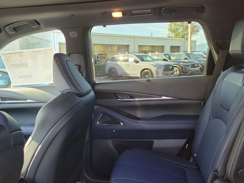 New 2026 INFINITI QX60 Sport w/ Dark Cargo Package image 9