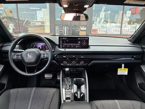 Used 2023 Honda Accord Sport image 12