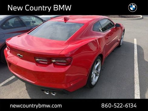 Used 2021 Chevrolet Camaro LT RWD image 4