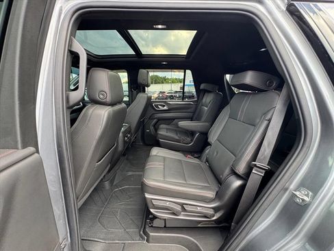 Used 2021 Chevrolet Tahoe RST w/ Luxury Package AWD/4WD image 13