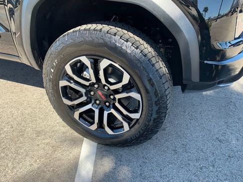 New 2026 GMC Canyon AT4 w/ Nightfall Essentials Package AWD/4WD image 5