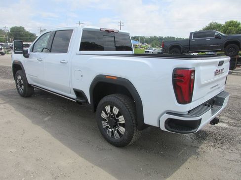 New 2026 GMC Sierra 2500 Denali w/ Denali Reserve Package AWD/4WD image 7