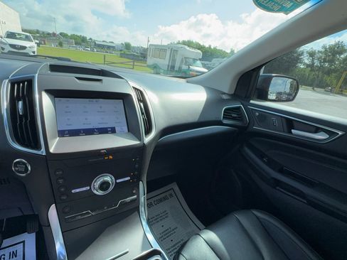 Used 2020 Ford Edge Titanium FWD image 20