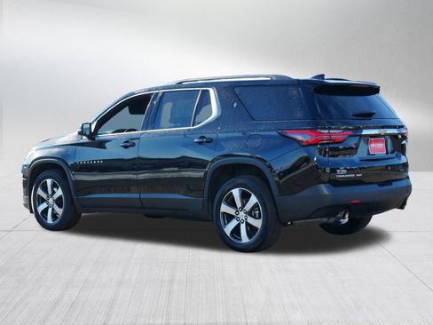 Used 2023 Chevrolet Traverse LT w/ LT Premium Package image 5