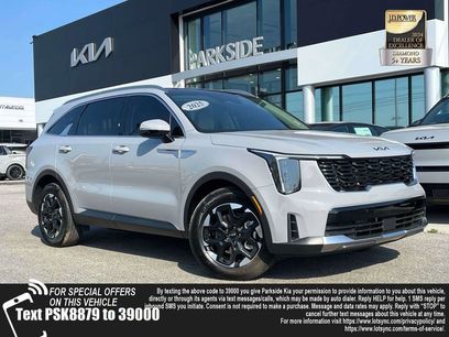 Used 2025 Kia Sorento S w/ Panoramic Sunroof Package