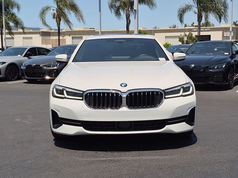 Used 2022 BMW 530i xDrive AWD/4WD image 3