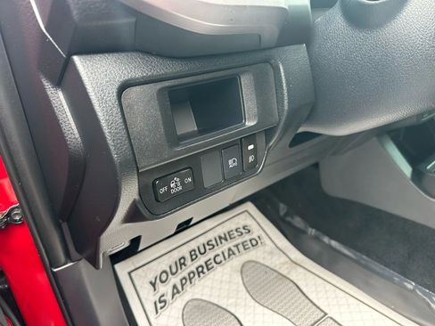 Used 2019 Toyota Tacoma SR5 image 23